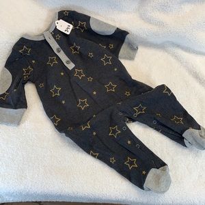 NWOT ISAAC MIZRAHI FOOTIE SIZE 3 MONTHS